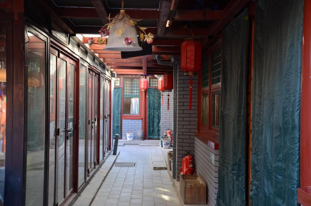 Happy Dragon Courtyard Hostel Beijing Exterior foto